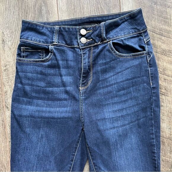 Cello High Rise Skinny Jeans Frayed Hem Lightly Distressed Size 9 Dark Blue - Picture 2 of 11